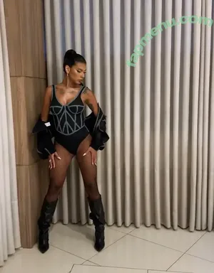 Pocah / pocahontasoficial nude photo #0237