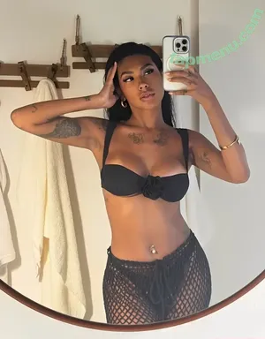 Pocah / pocahontasoficial nude photo #0281