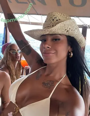 Pocah / pocahontasoficial nude photo #0302