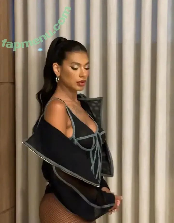 Pocah nude photo #0238 (pocahontasoficial)