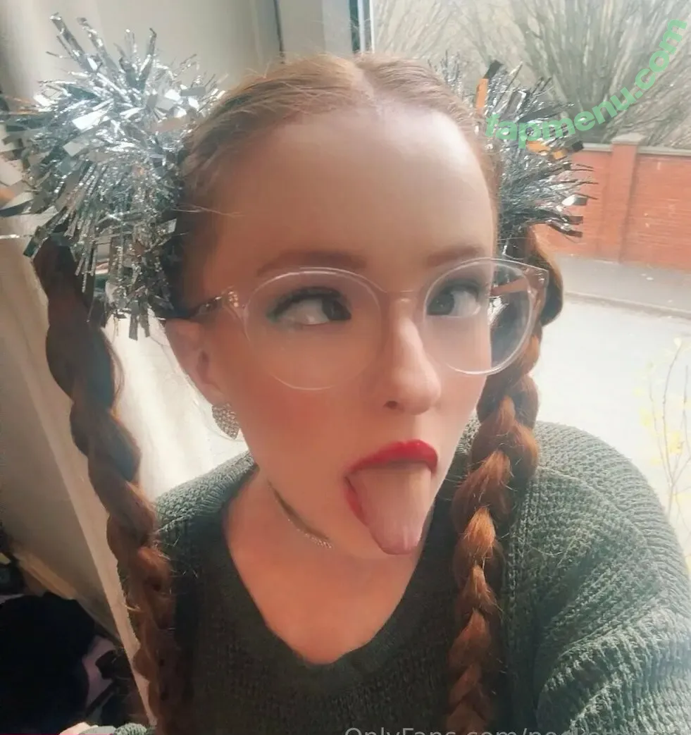 pocketginge nude photo #0003 (cute_little_red)