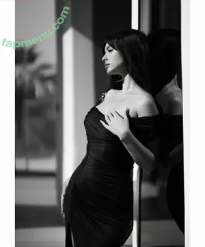 Pola Petrenko / Pauline Maugauin / polapetrenko nude photo #0049