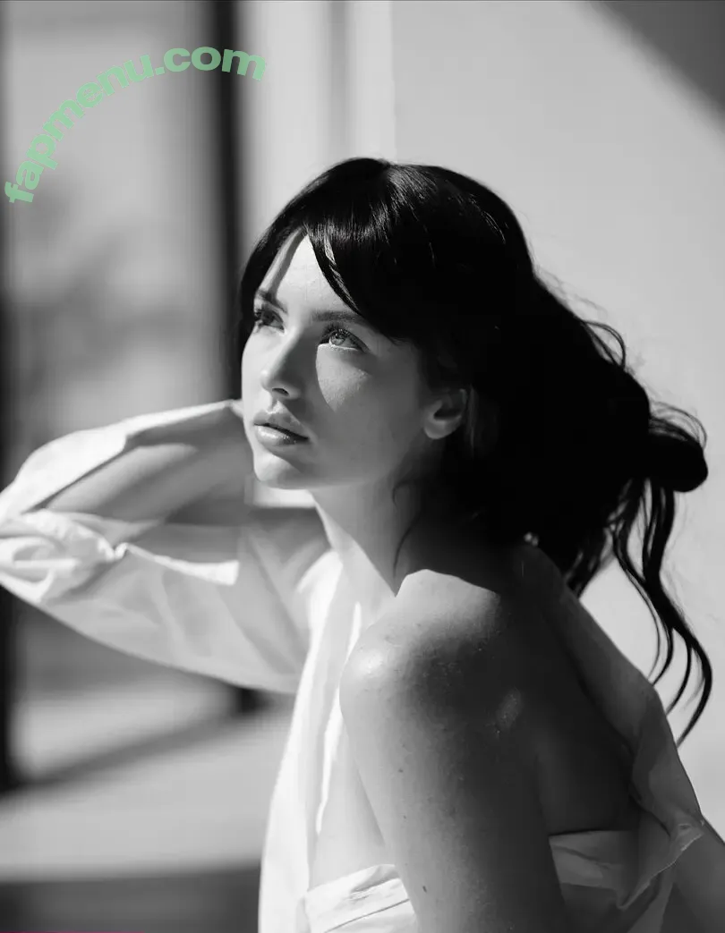 Pola Petrenko nude photo #0054 (Pauline Maugauin / polapetrenko)