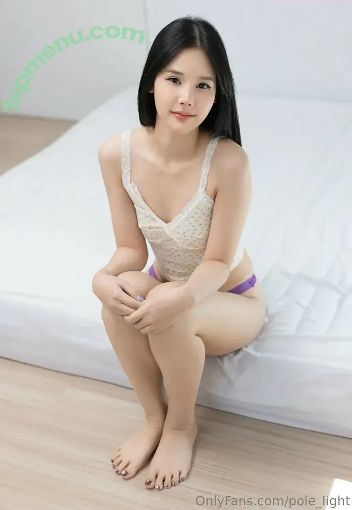 pole_light nude photo #2722 (kaijeaw_rin)