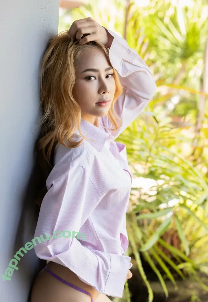 pole_light nude photo #2783 (kaijeaw_rin)