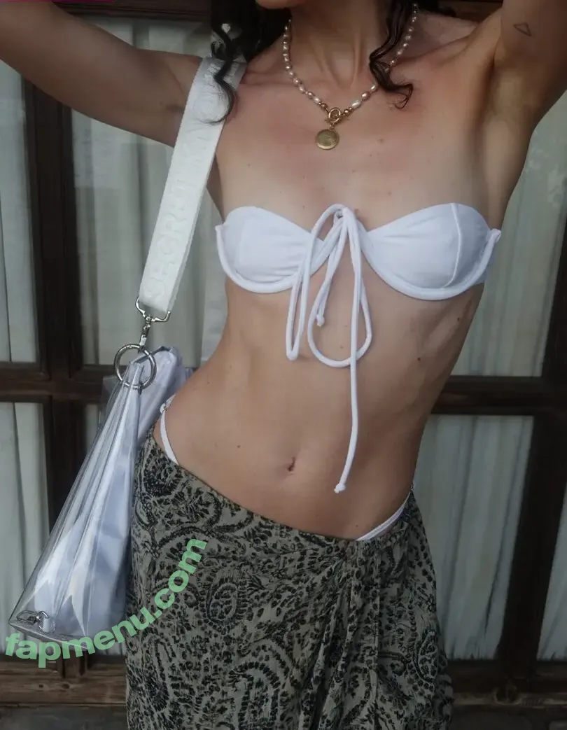 Polina Favorskaya nude photo #0040 (Favlav / Lavblast)