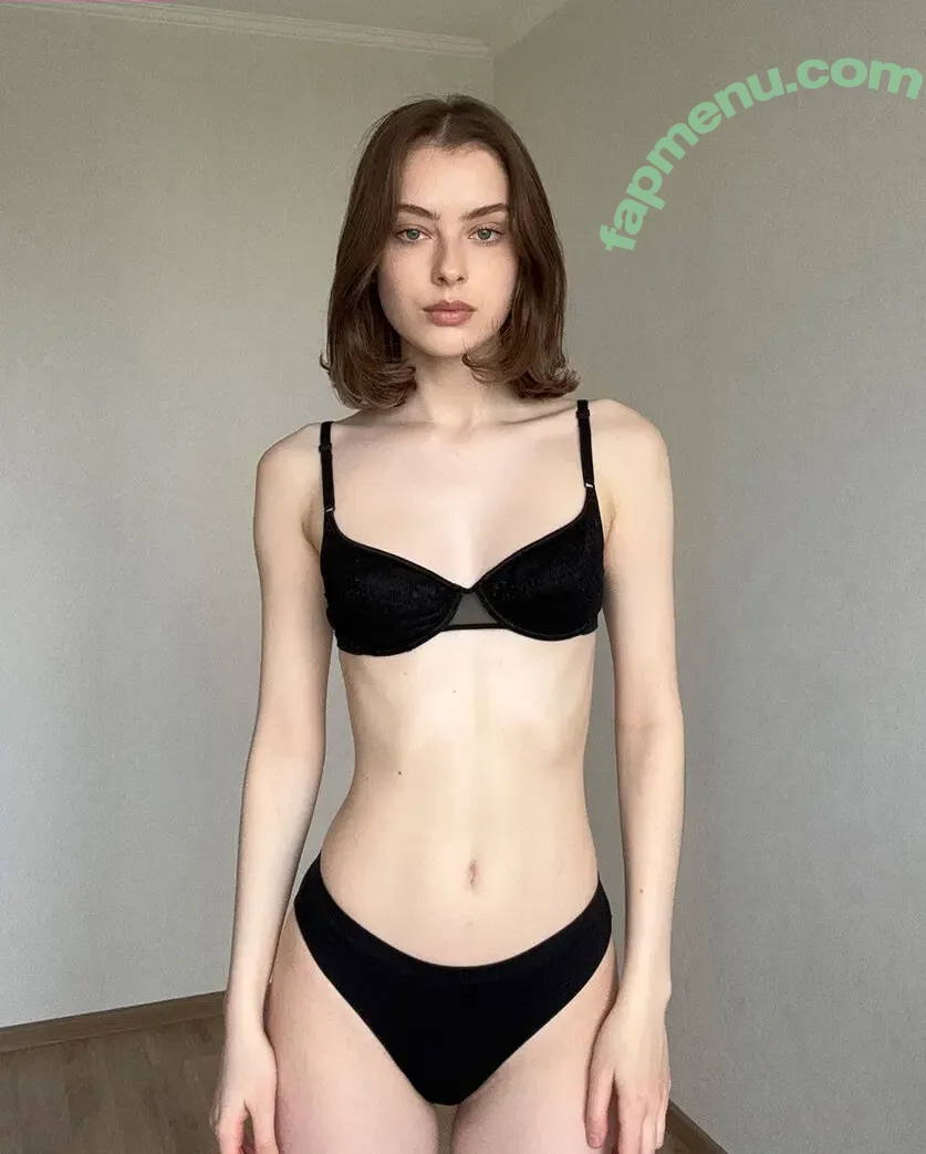 Polina Karpenko nude photo #0046 (polinakarpenko_)