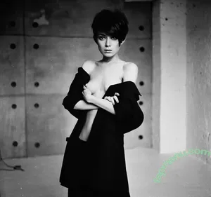 Polina Knyazeva / polushatolstusha nude photo #0616