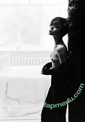 Polina Knyazeva / polushatolstusha nude photo #0626