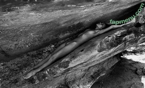 Polina Knyazeva / polushatolstusha nude photo #1047