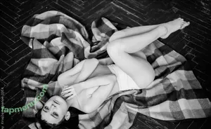 Polina Knyazeva / polushatolstusha nude photo #1088