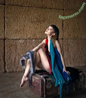 Polina Knyazeva / polushatolstusha nude photo #1292