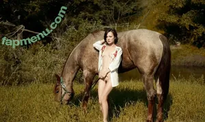 Polina Knyazeva / polushatolstusha nude photo #1311