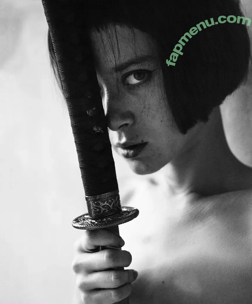 Polina Knyazeva nude photo #1227 (polushatolstusha)