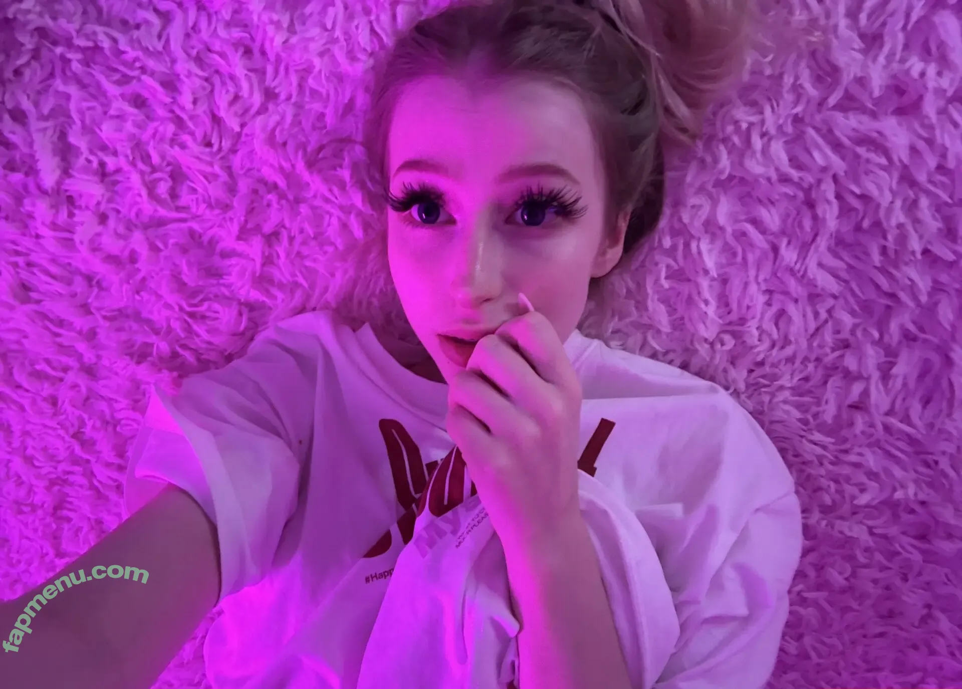 polina__li nude photo #0025 (_polina_li_)