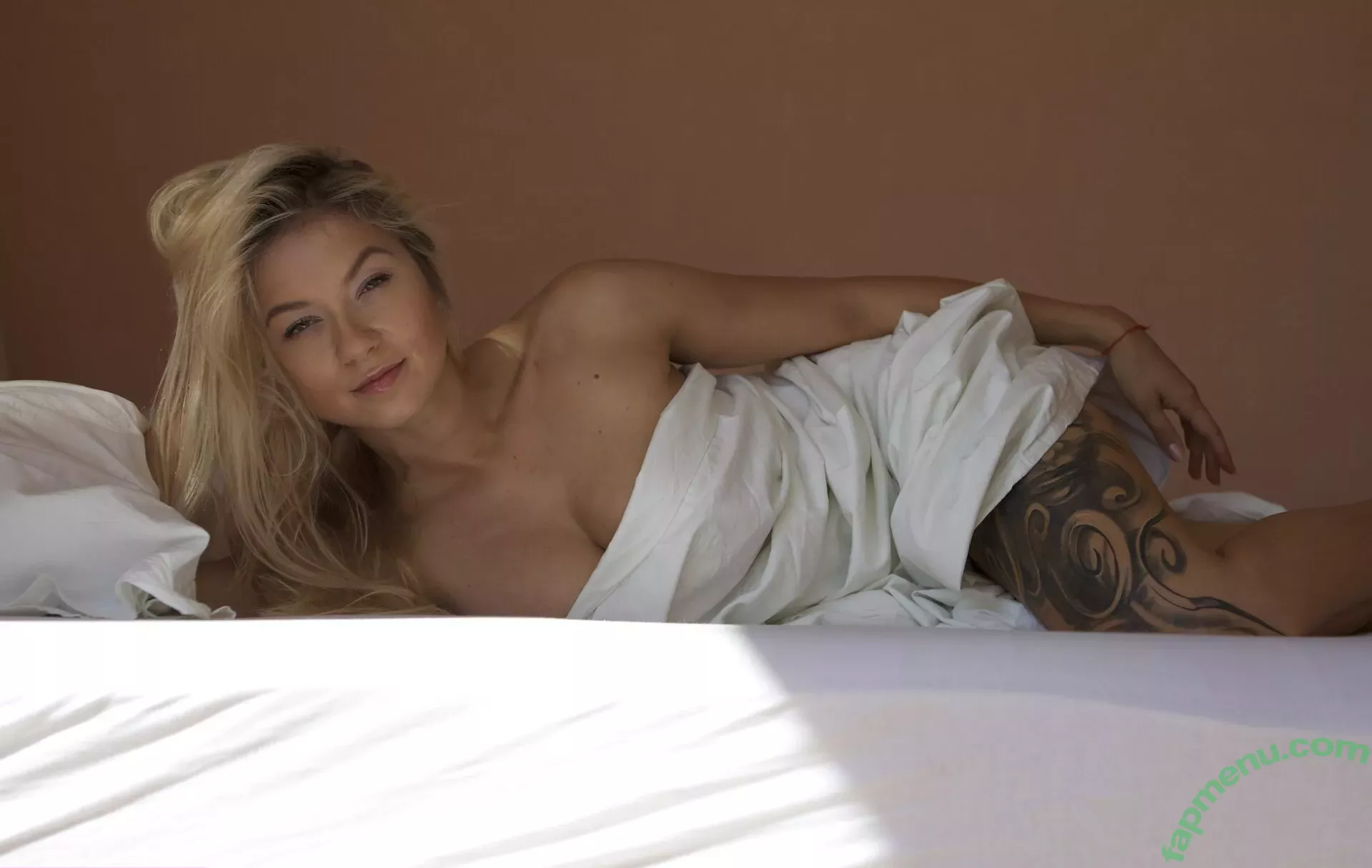 Polina Logunova nude photo #0065 (polinalogunova / Полина Логунова)