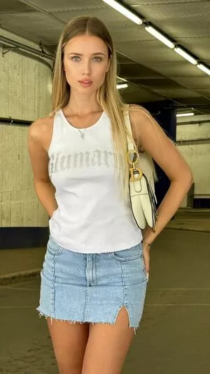 Polina Malinovskaya / polinamalinovskaya nude photo #0563