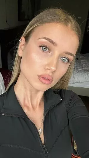 Polina Malinovskaya / polinamalinovskaya nude photo #0571