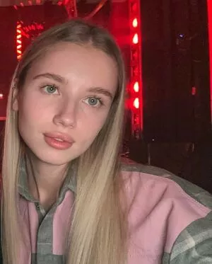 Polina Malinovskaya / polinamalinovskaya nude photo #0838