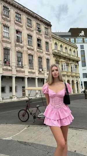 Polina Malinovskaya / polinamalinovskaya nude photo #0875