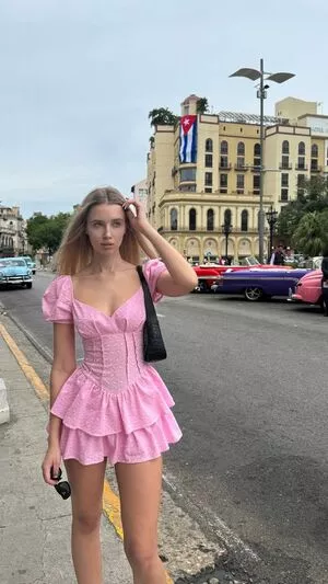 Polina Malinovskaya / polinamalinovskaya nude photo #0879