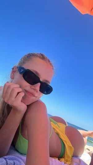 Polina Malinovskaya / polinamalinovskaya nude photo #0918