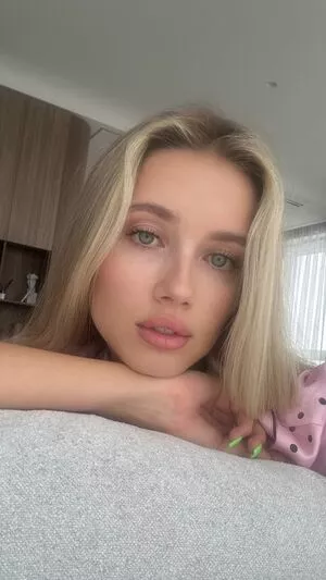 Polina Malinovskaya / polinamalinovskaya nude photo #0960