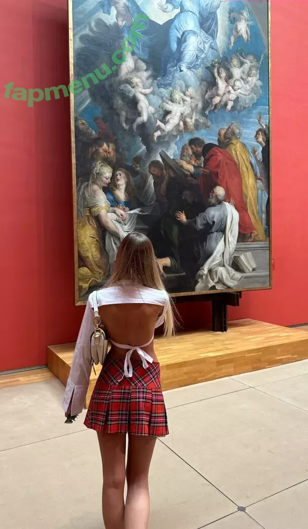 Polina Malinovskaya nude photo #0560 (polinamalinovskaya)