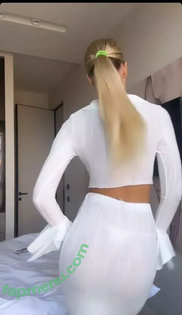 Polina Malinovskaya nude photo #0996 (polinamalinovskaya)