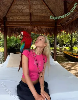 Polina Malinovskaya / polinamalinovskaya nude photo #1761