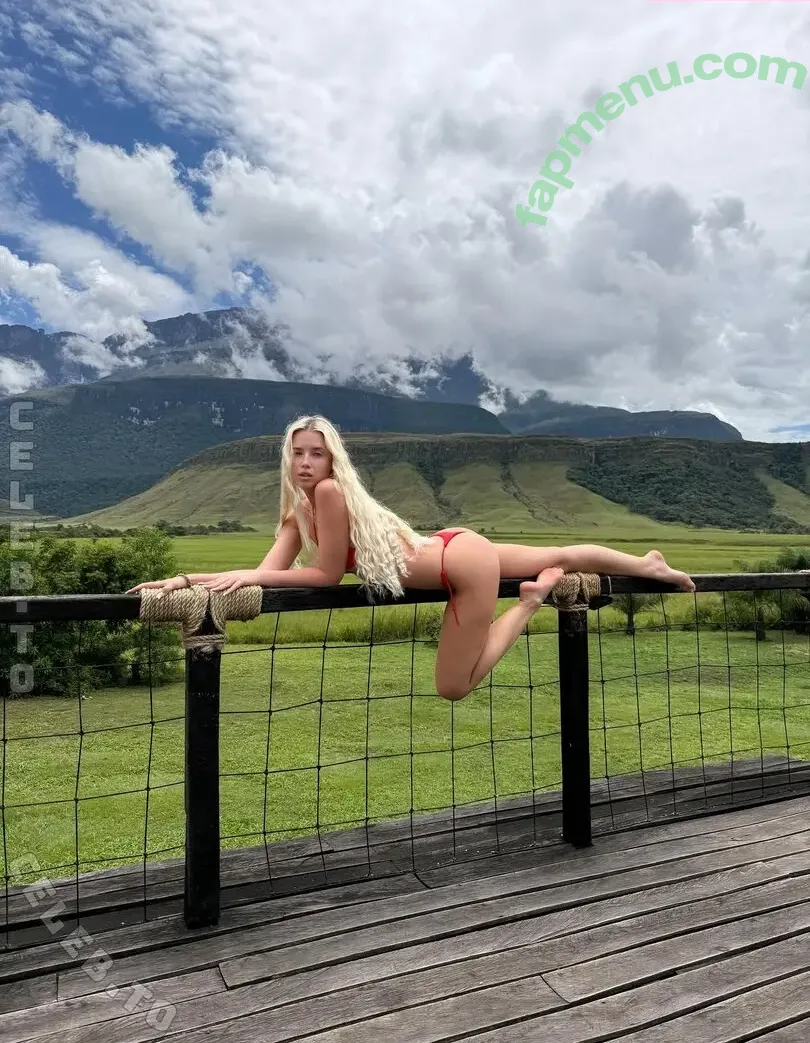 Polina Malinovskaya nude photo #1788 (polinamalinovskaya)