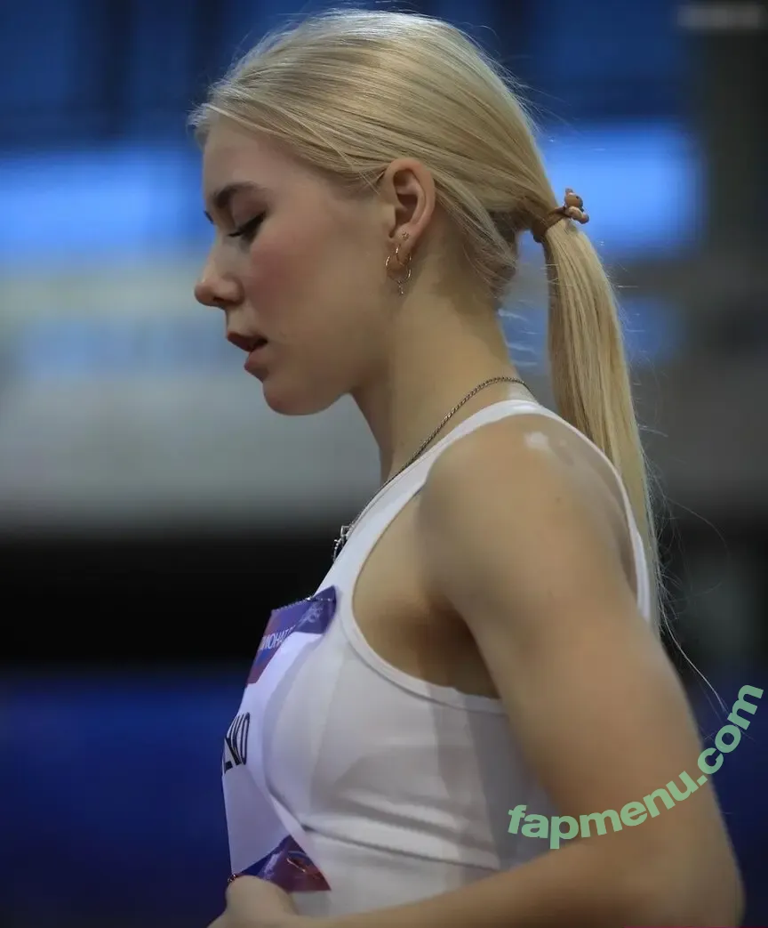 Polina Parfenenko nude photo #0001 (pollyy_ry)