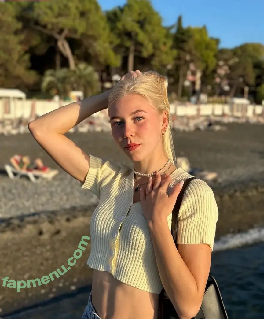 Polina Parfenenko nude photo #0008 (pollyy_ry)