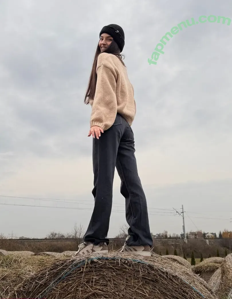 polinkavip nude photo #0160 (polinaart)