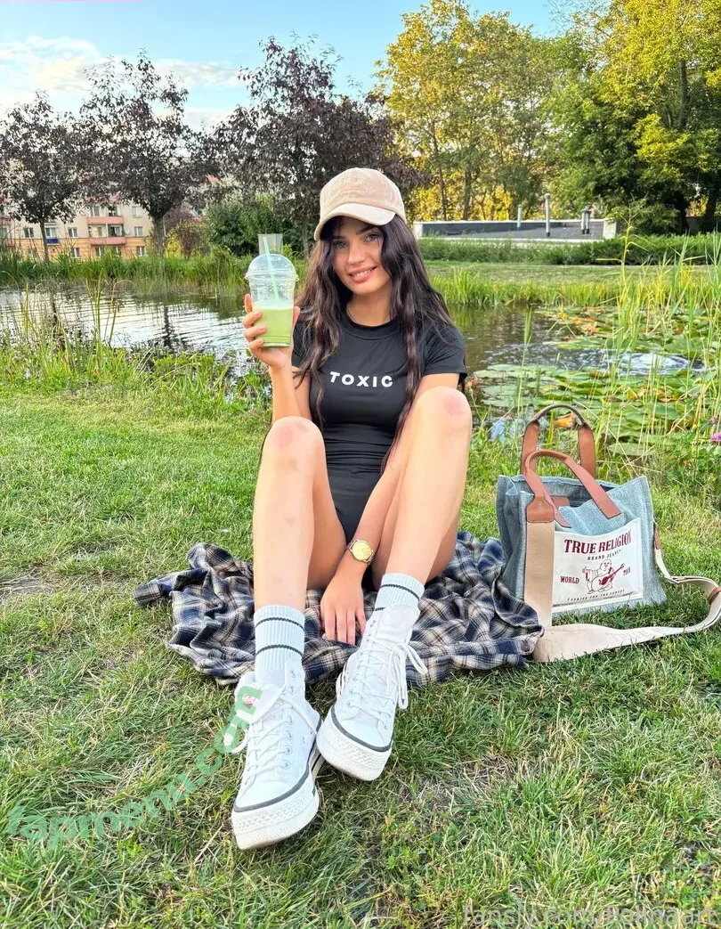 polinkavip nude photo #0163 (polinaart)