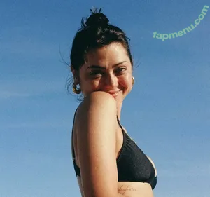 Polliana Aleixo / pollianaaleixo nude photo #0033