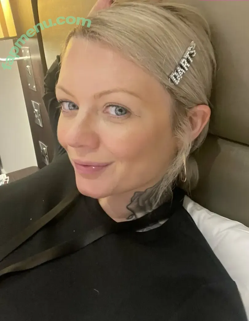 Polly James nude photo #0016 (Darts / pollyjames)