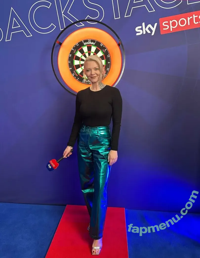 Polly James nude photo #0022 (Darts / pollyjames)