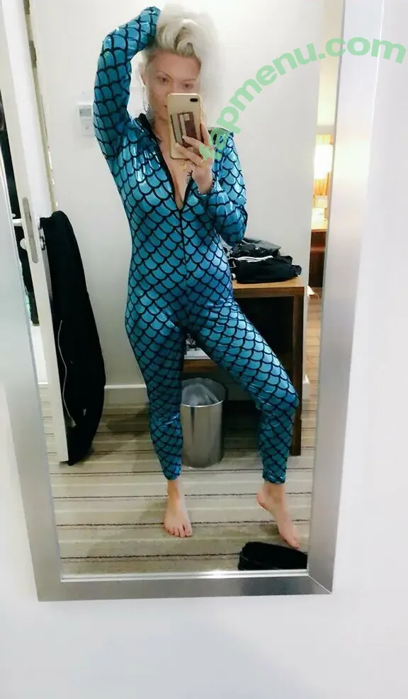 Polly James nude photo #0048 (Darts / pollyjames)