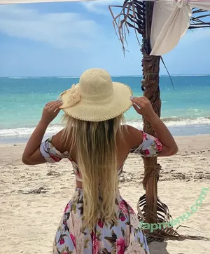 Polly Santos / poolly_j nude photo #0051