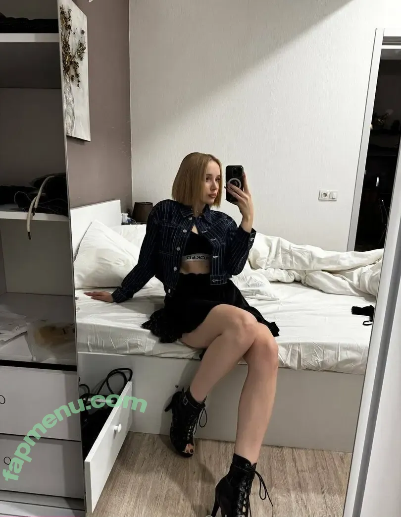 Polly Yangs nude photo #0648 (polly_yangs)