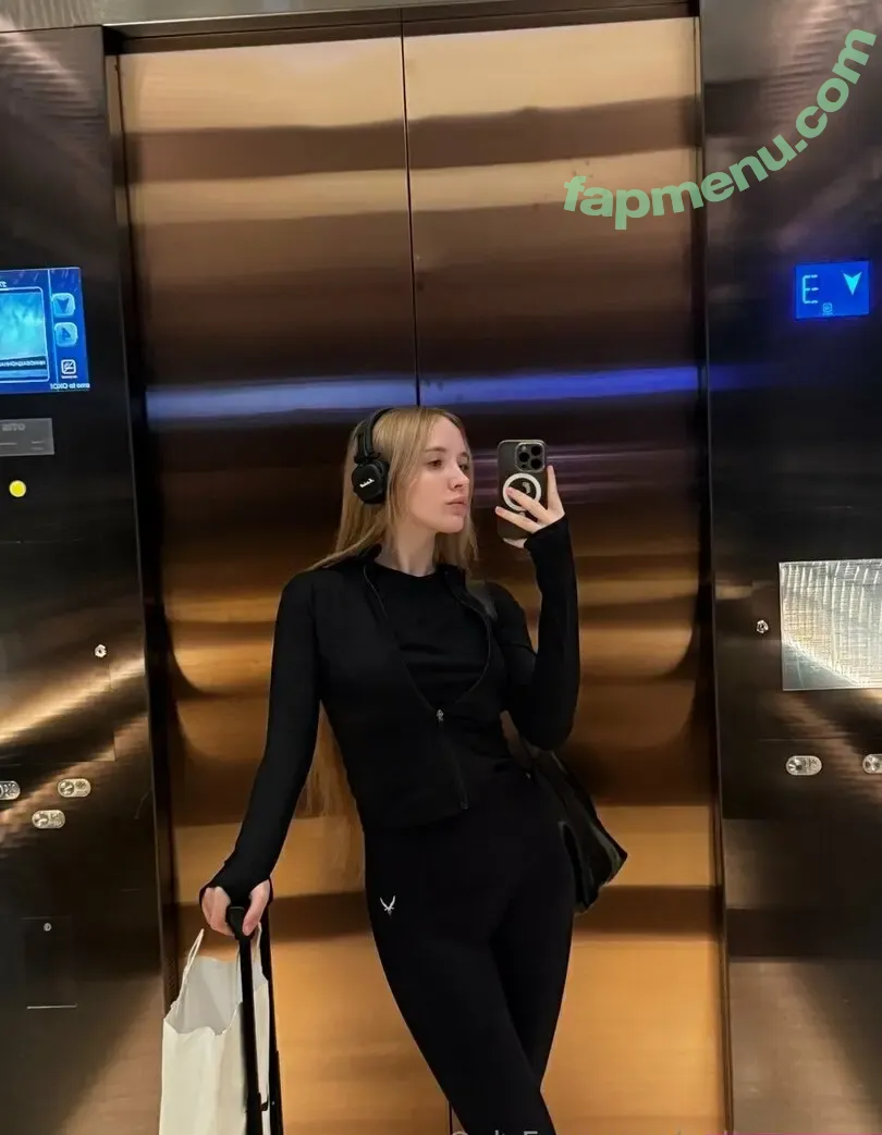 Polly Yangs nude photo #0669 (polly_yangs)