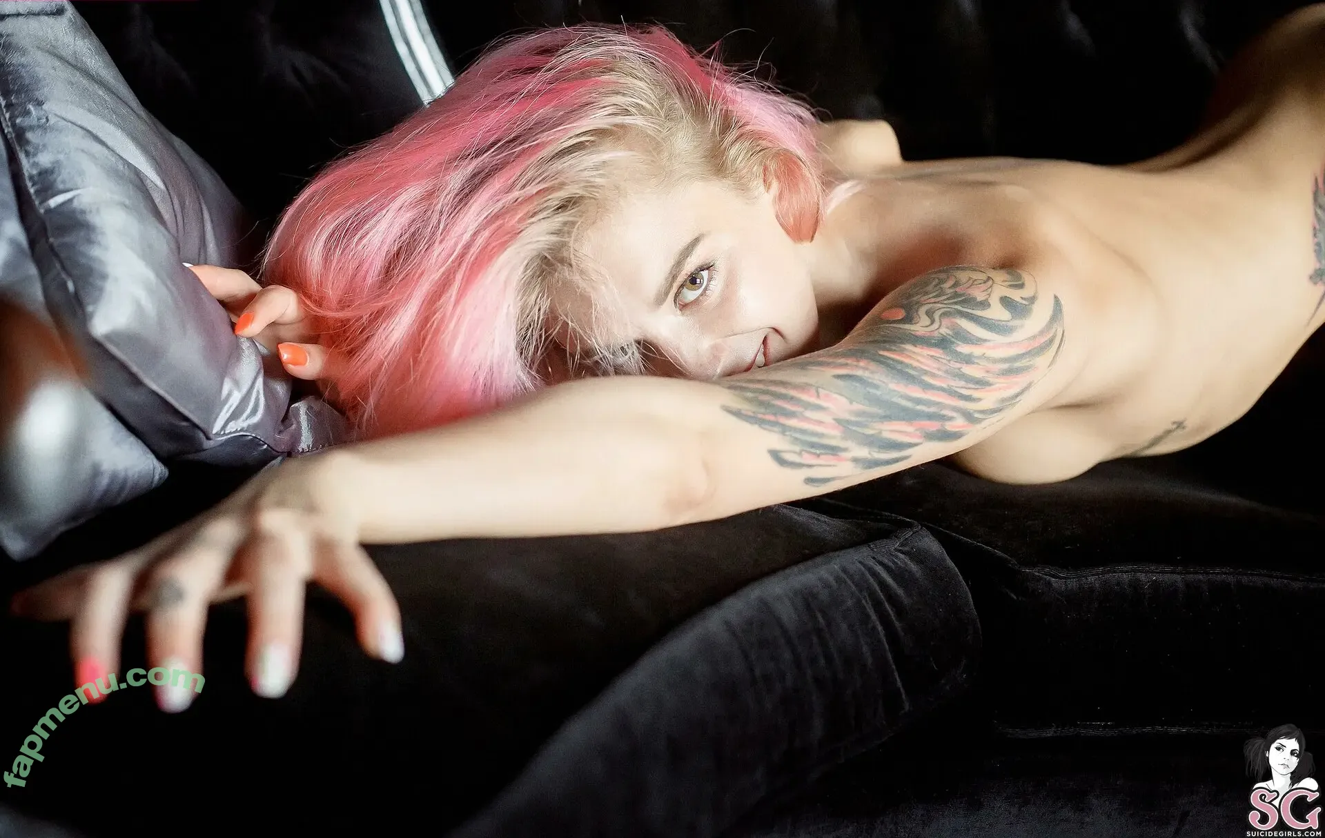 pollypolly nude photo #0027 (pixie_polly / polly.lolly)
