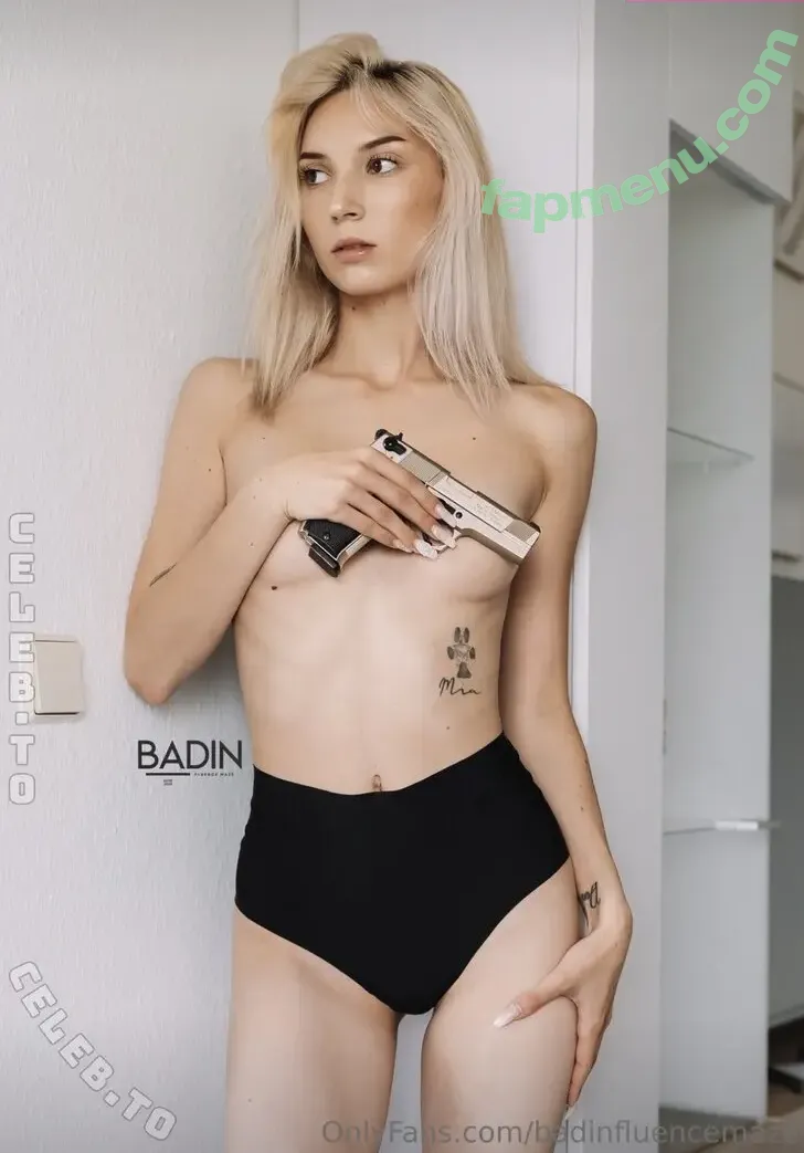 Poloblondie nude photo #0017 (badinfluencemaze)