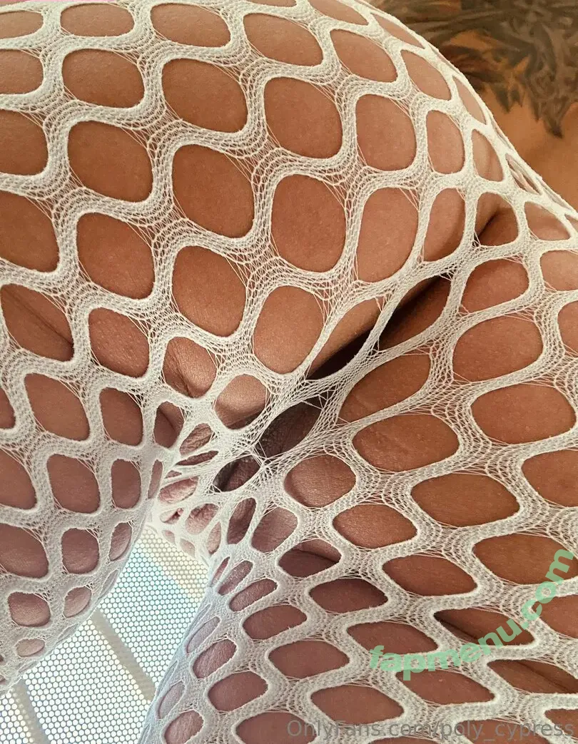 poly_cypress nude photo #0004 (poly_cypress)