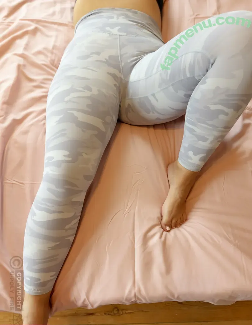 poly.fire nude photo #0080 (poly.fire)