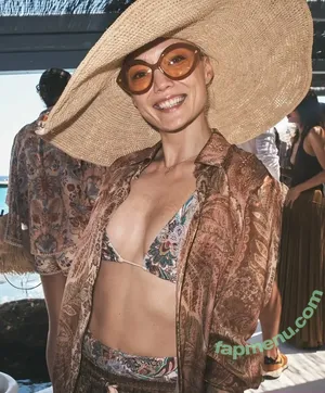 Pom Klementieff / Mantis from Guardiansthe Galaxy / pom.klementieff / pomklementieff nude photo #0398