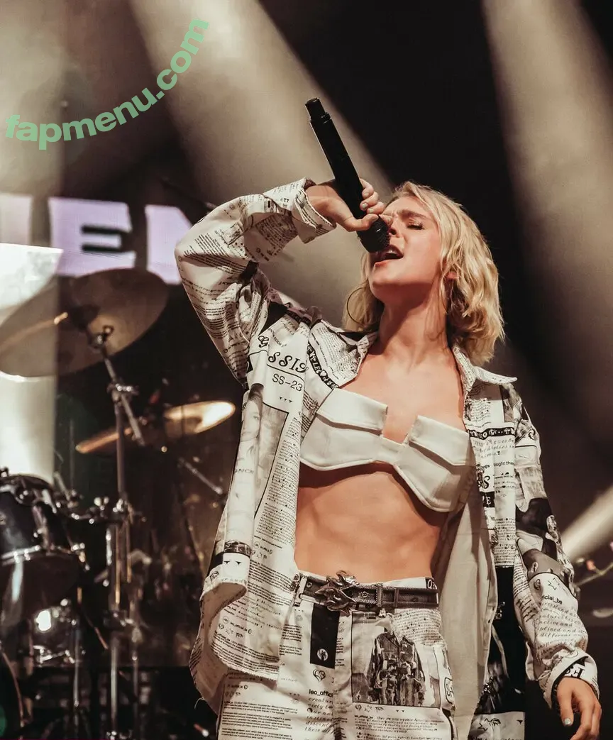 Pommelien Thijs nude photo #0813 (pommelienthijs / pommelinetilliere)