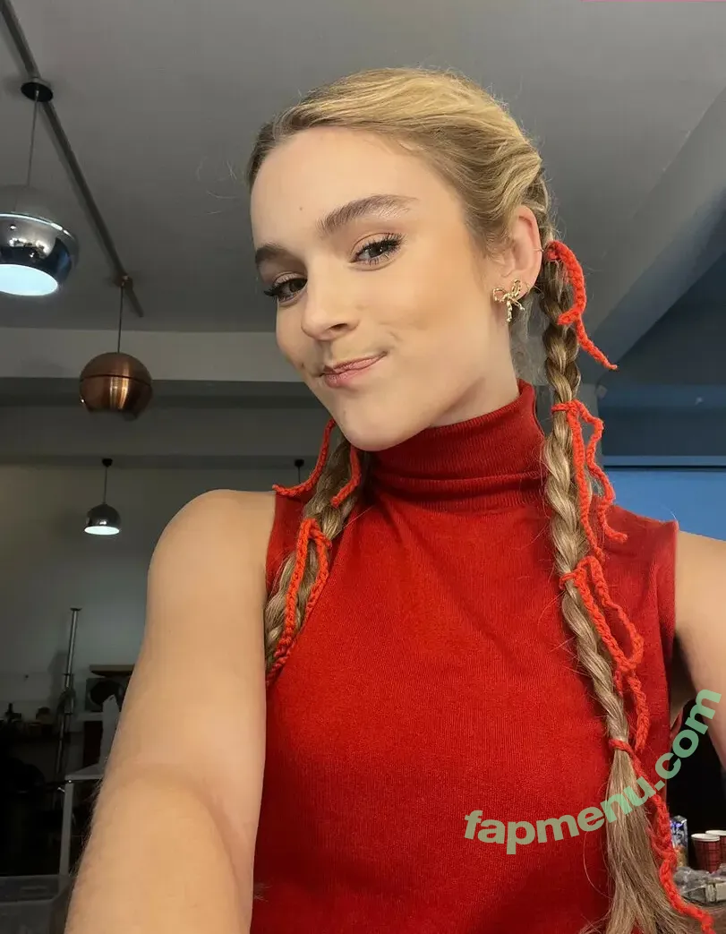 Pommelien Thijs nude photo #0816 (pommelienthijs / pommelinetilliere)