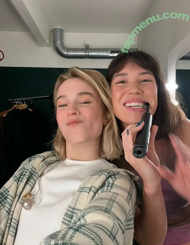 Pommelien Thijs nude photo #0817 (pommelienthijs / pommelinetilliere)